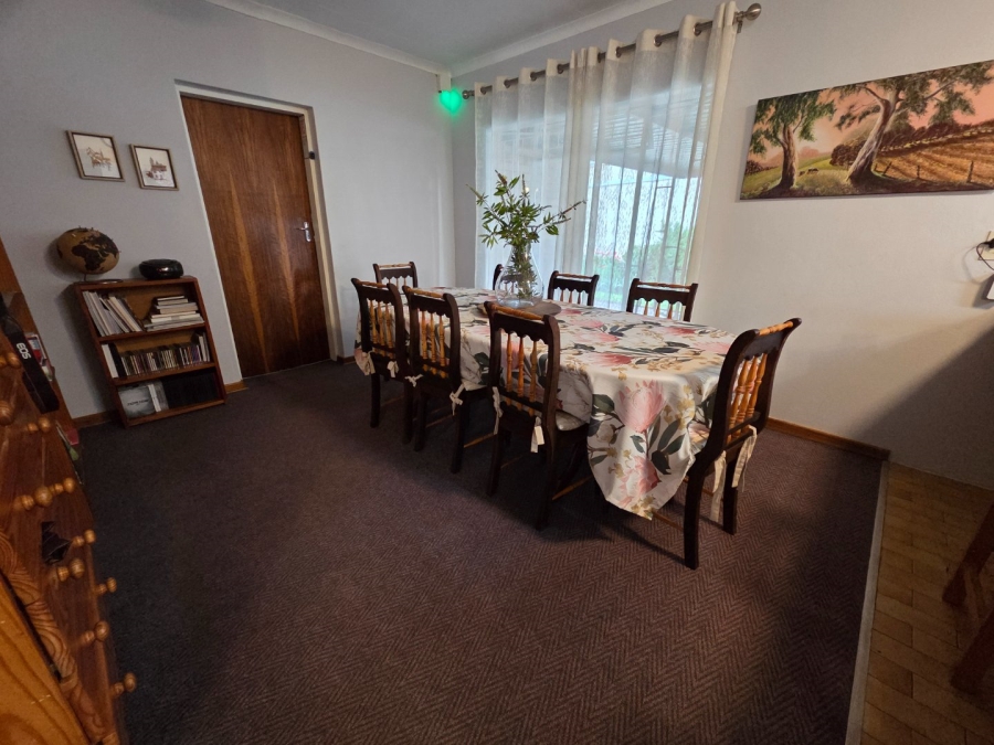 4 Bedroom Property for Sale in Heuwelsig Free State
